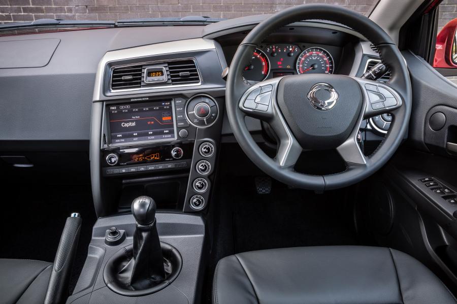 Торпедо SsangYong Musso Pick-up 2016 года  (фото 10 из 15)
